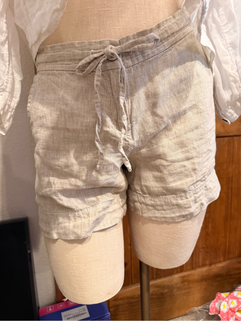 Tommy Bahama Natural Linen Drawstring Shorts